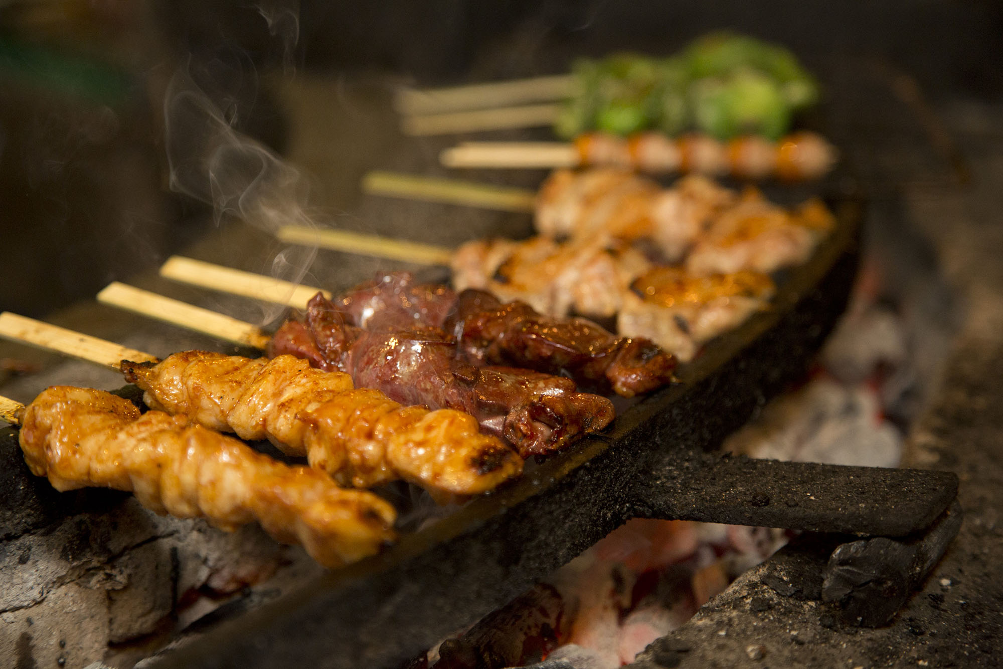 銀座にある焼き鳥・とりみそ　鳥料理専門店の葡萄屋01